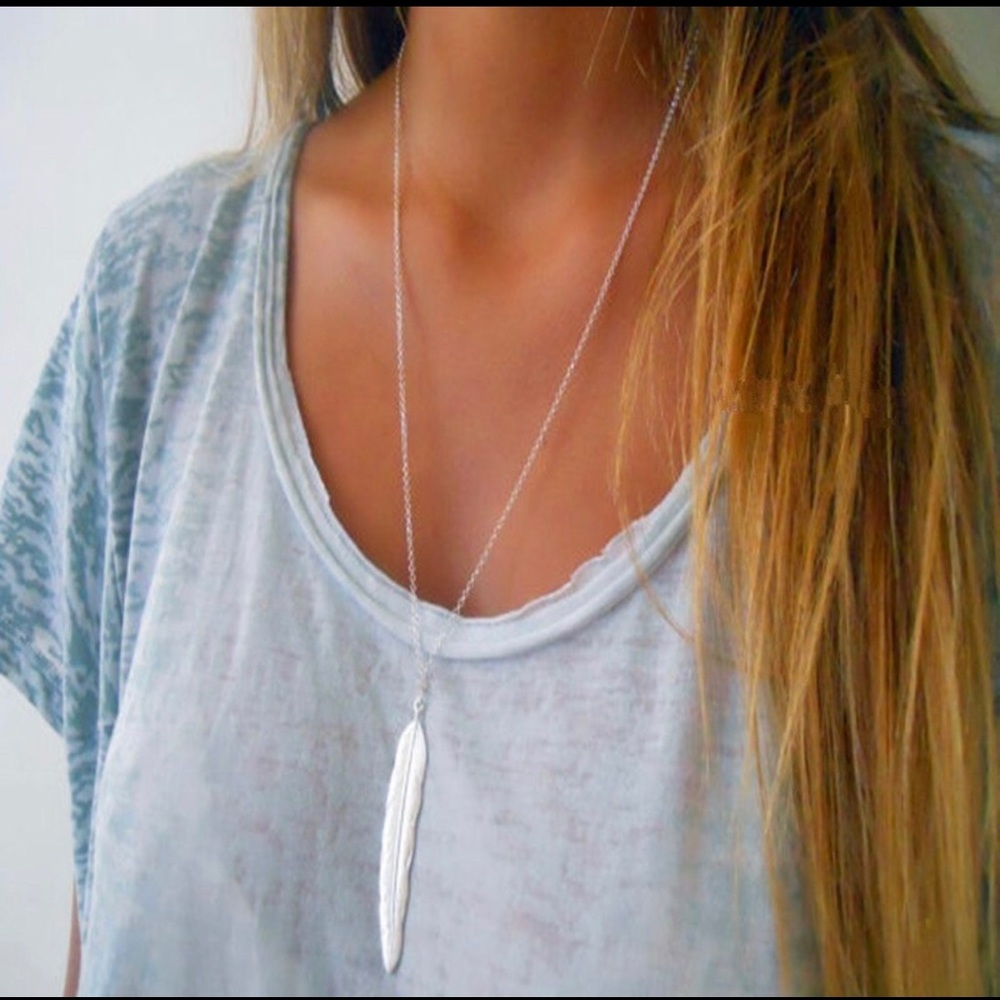 Super Cute Silver Alloy Feather Necklace 💕